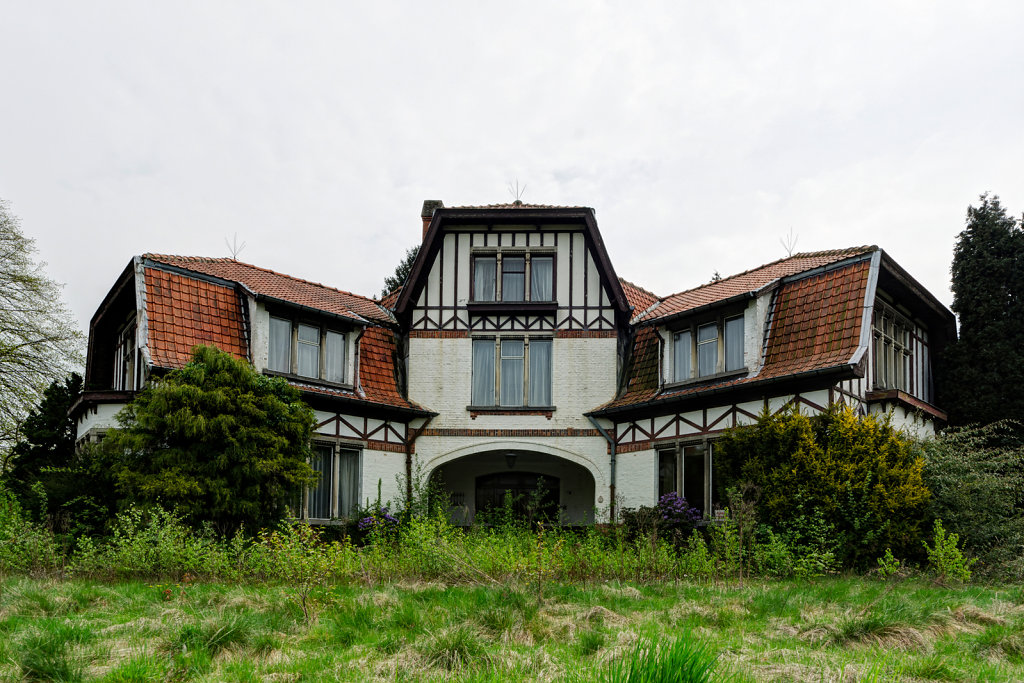 Villa à Ailes